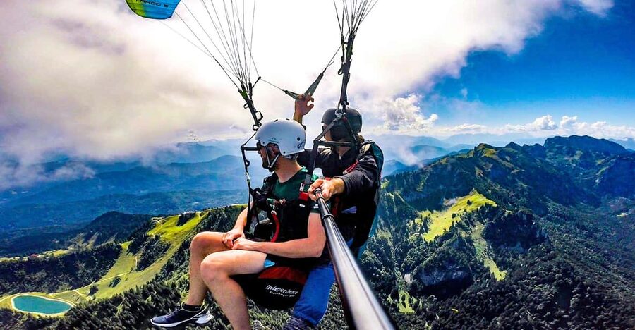 Lenggries: Tandem Paragliding Flight - The cable car ride to the summit