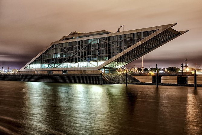 Lights tour through the port of Hamburg and to the historic warehouse district - Is $30.83 a Fair Price?