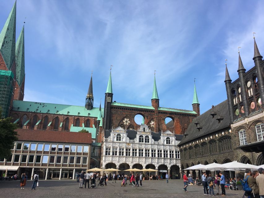 Lübeck: Backyards and Town Houses Private Guided Tour - Starting at the Holsten Gate