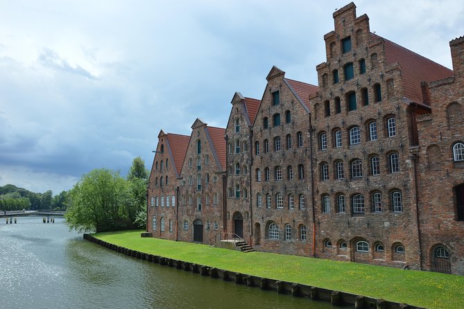 Lübeck Day Trip From Hamburg By Train With Private Guide And Lunch - What the price includes, and what it does not