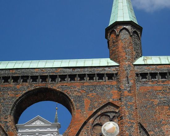 Lübeck: Hanseatic League History Walking Tour - Große Petersgrube and Lübeck’s stepped gables