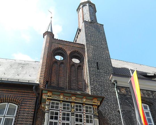 Lübeck: Hanseatic League History Walking Tour - Rathausmarkt, the Buddenbrook House, and civic Lübeck