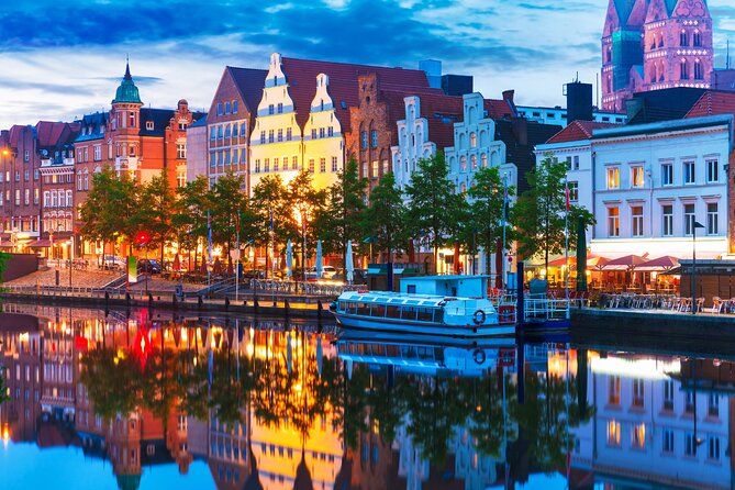 Lübeck Scavenger Hunt and Highlights Self Guided Audio Tour - Starting at Burgtor, Lübeck’s Northern Gateway