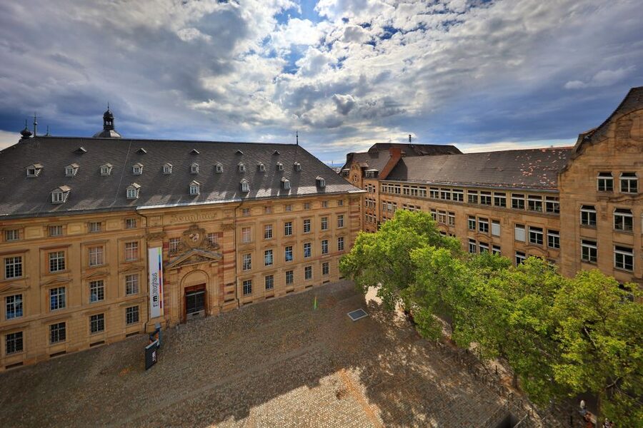 Mannheim, guided costume tour: Tour with Night Watchman - Meeting the Night Watchman at the Palace Church
