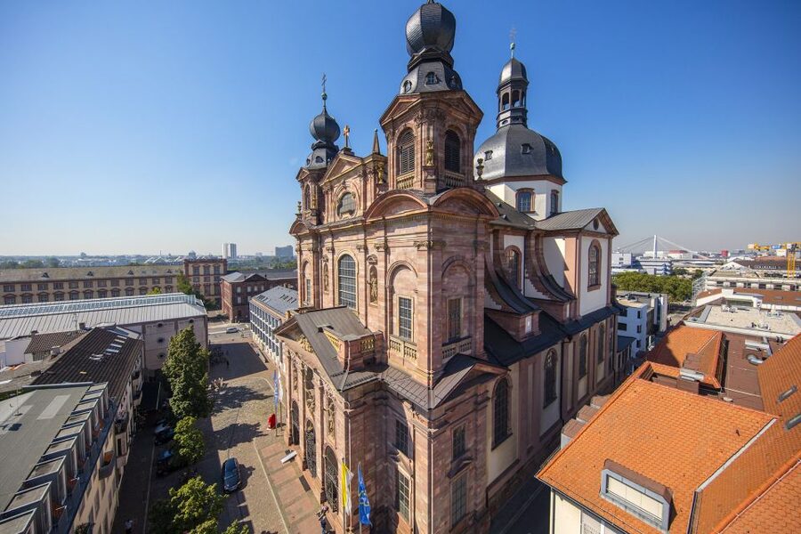 Mannheim, guided Walking Tour: Discover Mannheim - Meeting Mannheim at the Baroque palace