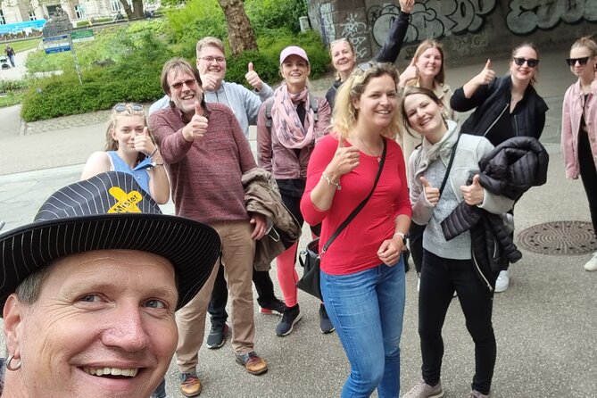 Mister X Hamburg 2h city tour, hunting & games for all ages - Sightseeing between the clues