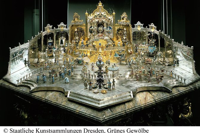 Module 2: Castle tour with new green vaults, parade rooms and much more - Why Dresden Castle works better with a guide