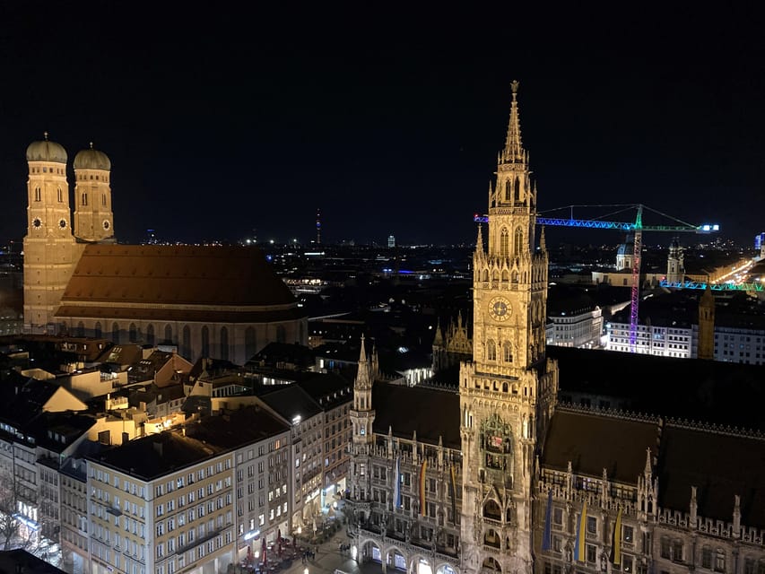 München: Der Nachtwächter für Kinder - Führung auf Deutsch - Frauenkirche: finishing near Munich’s landmark towers