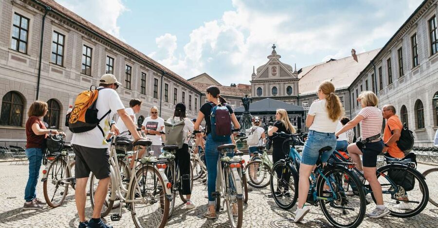 Munich 3-Hour Guided Bike Tour - Hofbräuhaus and Maximilianstrasse show two sides of old Munich