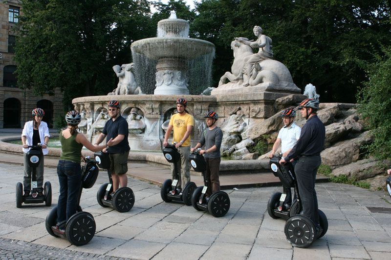 Munich 3-Hour Segway Tour: Nazi Munich & Royal Architecture - What the guides add to the experience