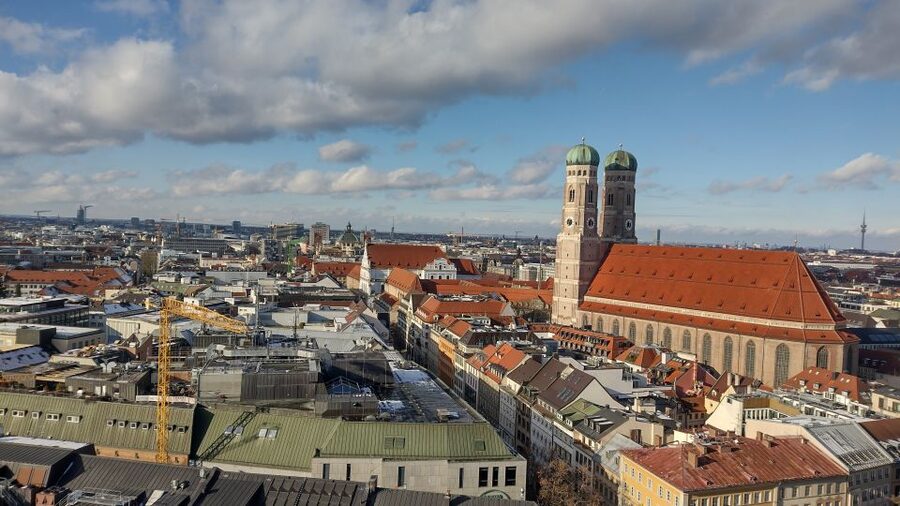 Munich: Bavarian Beer Walking Tour with Samples - Viktualienmarkt and the end of the walk