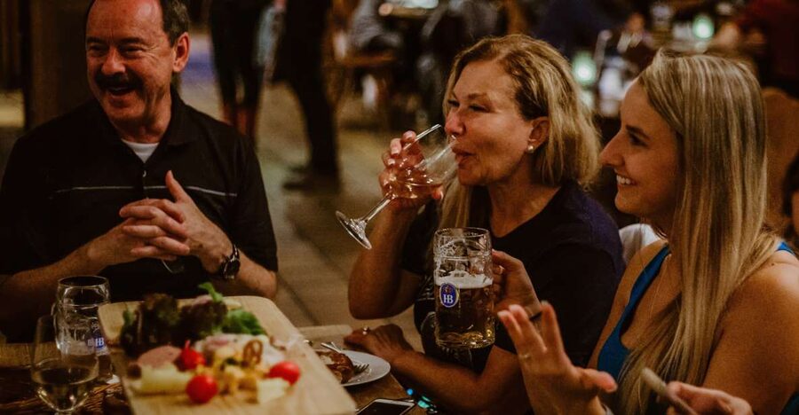 Munich: Beer and Food Tour with Dinner & Oktoberfest Museum - Key points to know before booking