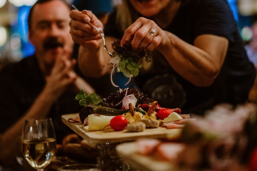 Munich: Beer and Food Tour with Dinner & Oktoberfest Museum - Why this tour works so well on a first night