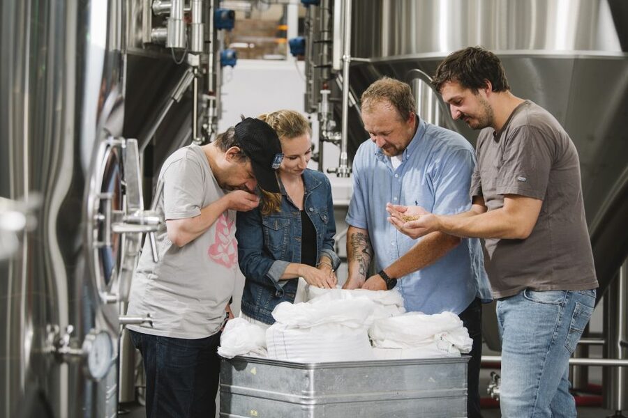 Munich: Hands-On Brewery Tour & Tasting of 4 Organic Beers - Who should book this brewery experience?