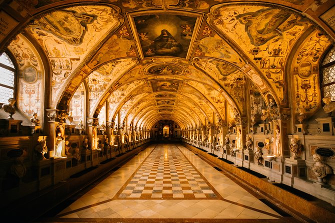 Munich History Tour: Private & Personalized with a Local Guide - Two hours or four hours?