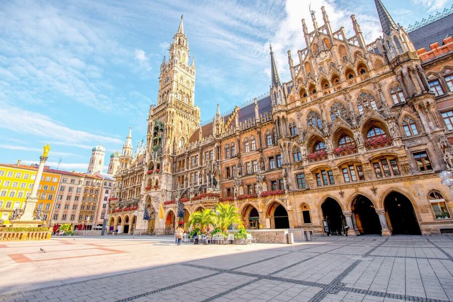 Munich Hop-On Hop-Off Tour: 1-Day or 2-Day Ticket - Upper Deck Views, Weather, and Comfort