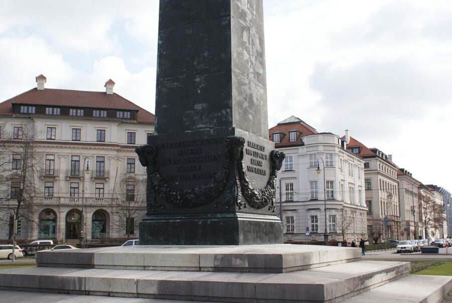 Munich: Nazi History 2-Hour Small Group Walking Tour - Group size, pace, and weather