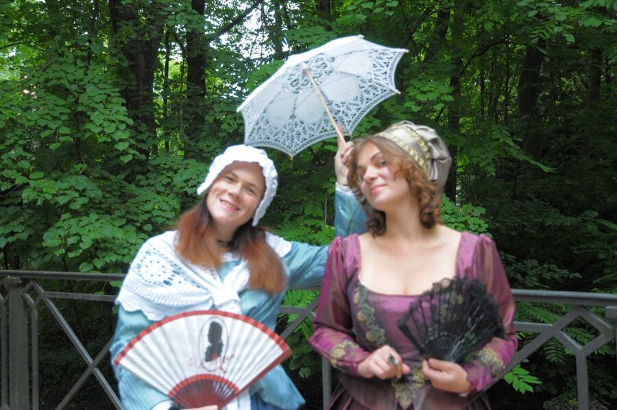 Munich: Nymphenburg Palace OR Residenz Guided Tour - Meeting your chambermaid or valet