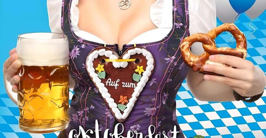 Munich: Oktoberfest Big Beer Tent Evening Table Reservation - The entrance photo stop