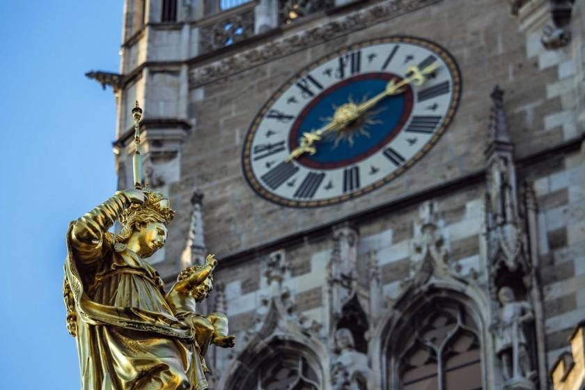 Munich: Old Town Guided Walking Tour - The Residenz And Munich’s Royal Past