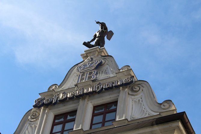 Munich: Old Town Walking Tour - The English Garden and Munich’s famous surfers
