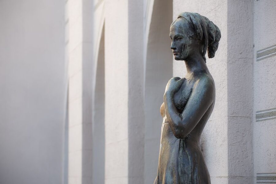 Munich: Places of Luck in Munich - The wealth ritual and Munich’s full purse