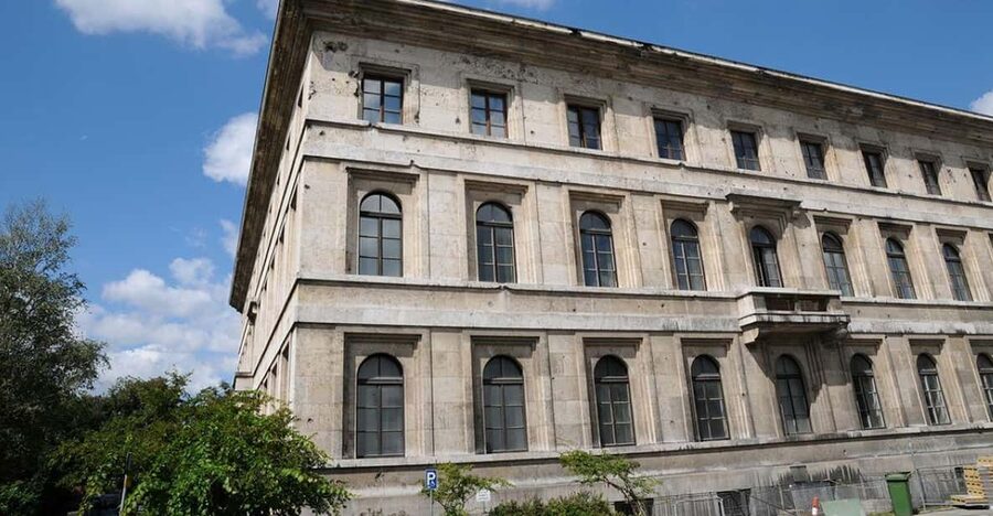 Munich: Private or Group Third Reich and WWII Walking Tour - Beer halls, political speeches, and the birth of the Nazi Party