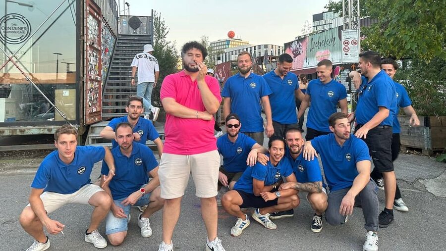 Munich Pub Crawl - 4 Locations, Shots, and Club Entry - Key points to know before you go