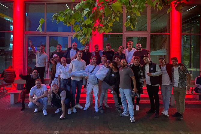 Munich PubCrawl: 4 Venues, Welcome Shots + Club Entry - Starting beneath the Brunnenbuberl fountain