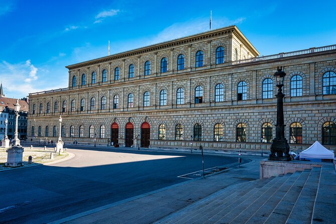 Munich: Residenz Palace, Museum and Treasury Private Tour - Meeting point, languages, and useful planning notes