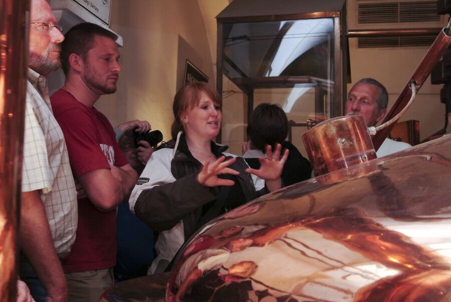Munich's Beer Halls and Breweries: 3-Hour Guided Tour - Understanding Weissbier without a beer lecture