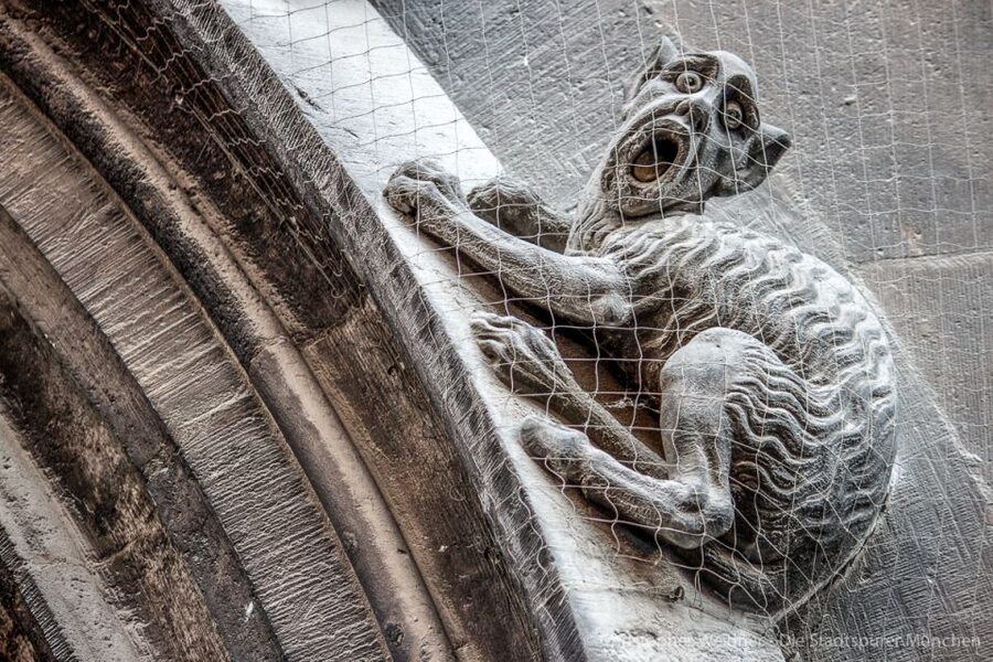 Munich: Spooky Tour of Old Town in German - Who should book this Munich ghost walk?