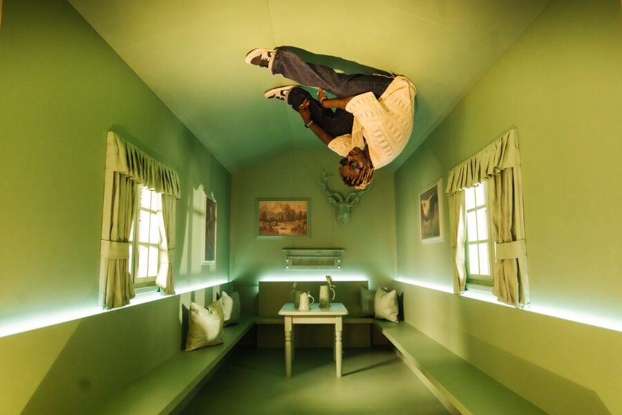 Munich: Studio of Wonders Entry Ticket - Optical Illusions and Walk-Through Installations
