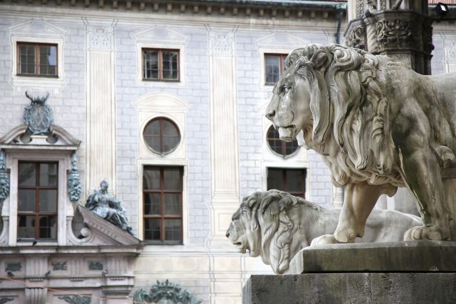 Munich: Third Reich & WWII Walking Tour - The Feldherrnhalle and Hitler’s failed 1923 gamble