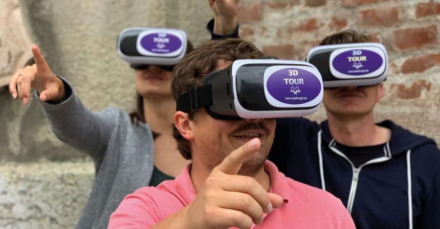 Munich: Walking Tour Old Town 3D VR Tour in GERMAN - Marienplatz in 1570: grain, punishment, and public life
