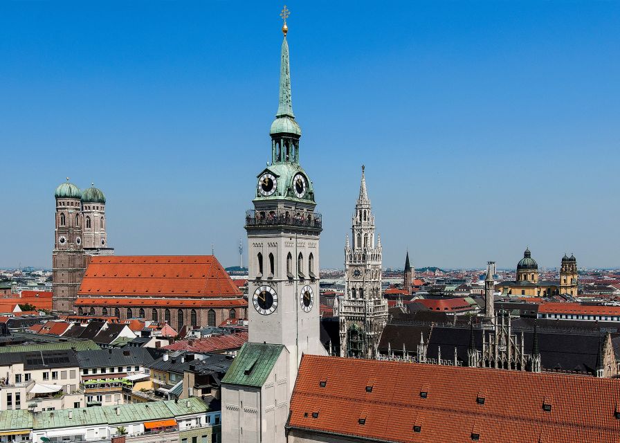 Munich: Walking Tour Old Town and Viktualienmarkt - Platzlgassen and the Hofbräuhaus