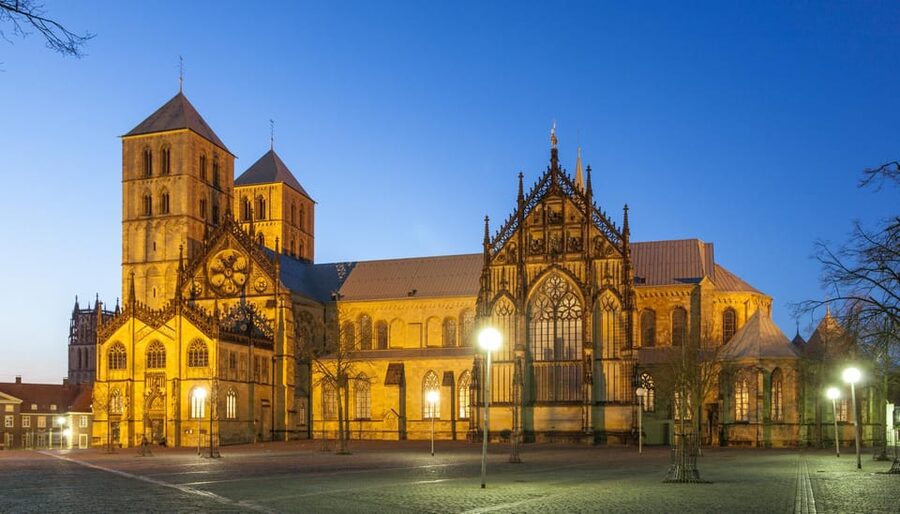 Münster: Nachtwächter-Führung (Erlebnistour) - Who will enjoy this Münster evening tour?