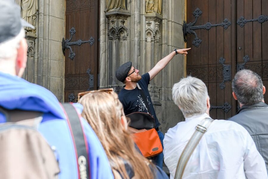 Münster: Old Town Highlights Guided Tour - The Überwasserkirche and Münster’s headless saints