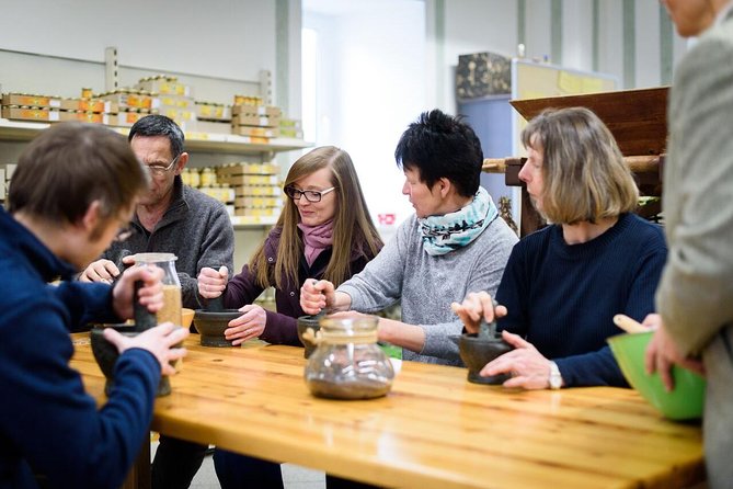 Mustard-Guided Manufaktur Sightseeing, tasting and factory sales - Why the relaxed guide style matters