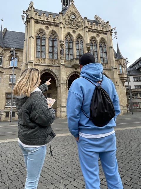 Mystery Backpack 2p: explore the city with an Erfurt novel - A phone-free activity that still feels social