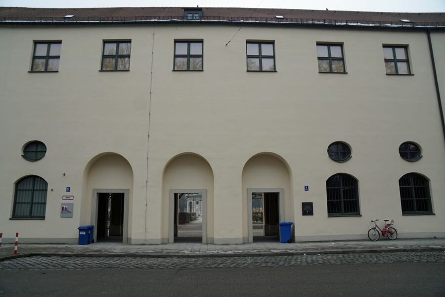 National Socialism WWII with licensed guide - private tour - Munich Residenz and the city’s political setting