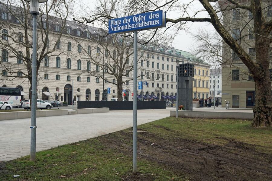 National Socialism WWII with licensed guide - private tour - Karolinenplatz and the people who funded the Nazis