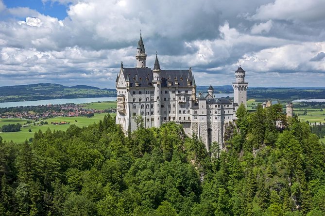 Neuschwanstein Castle Skip-the-Line Private Tour for Groups - Key points at a glance