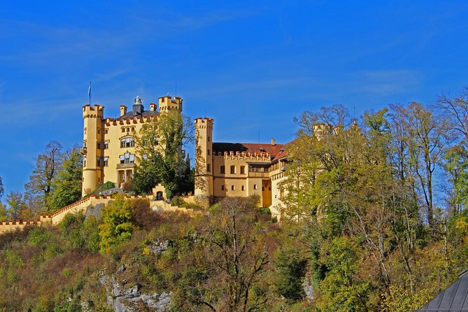 Neuschwanstein Castle Tour from Munich - Free time around the castle and lake
