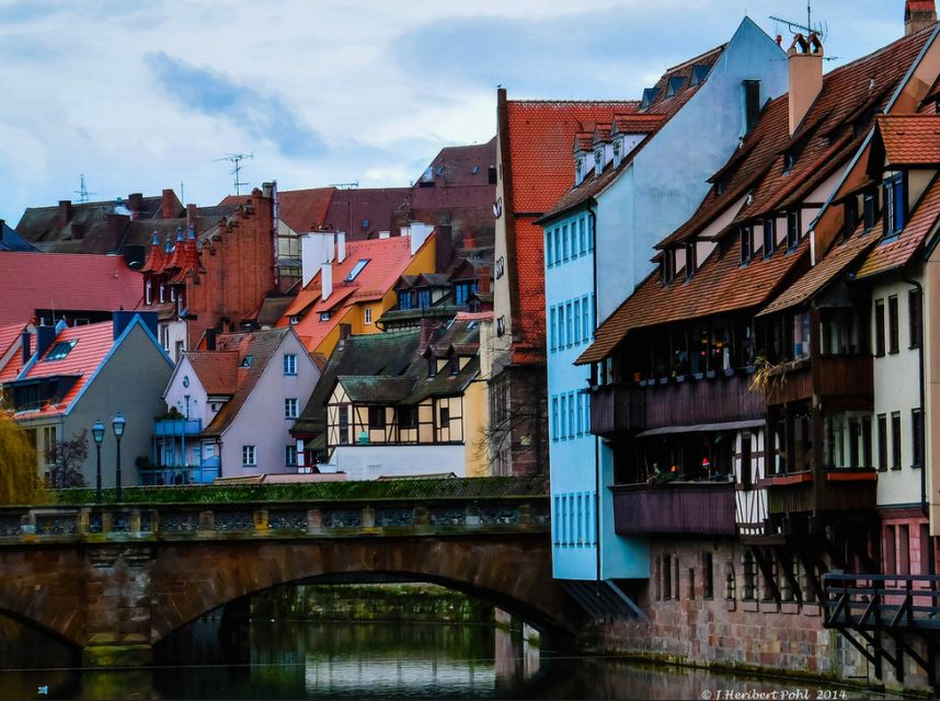 Nuremberg: 1.5-Hour Medieval Tour - Starting at Hauptmarkt beside the Schöner Brunnen