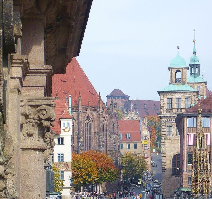 Nuremberg 2-Hour Old Town Highlights Walking Tour in English - Meeting your guide outside the main station