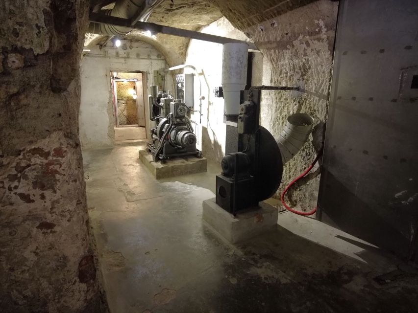 Nuremberg: Historischer Kunstbunker WWII Art Bunker Tour - How it fits with other Nuremberg sights