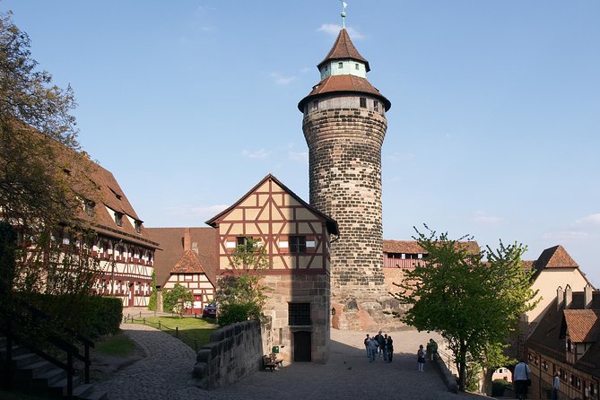 Nuremberg Old Town Walking Tour in English - Hauptmarkt and the December Christkindlesmarkt