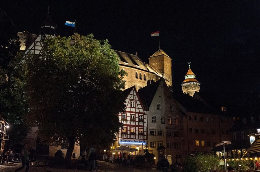 Nuremberg: Private guided tour of the Old Town in German - Albrecht Dürer’s House and the city’s artistic side