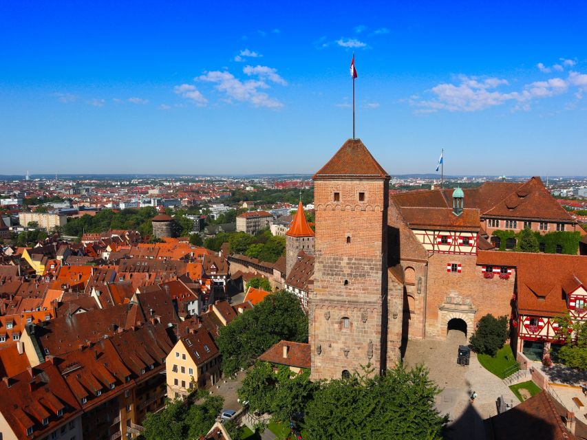 Nuremberg: Private guided tour of the Old Town in German - The German-language experience